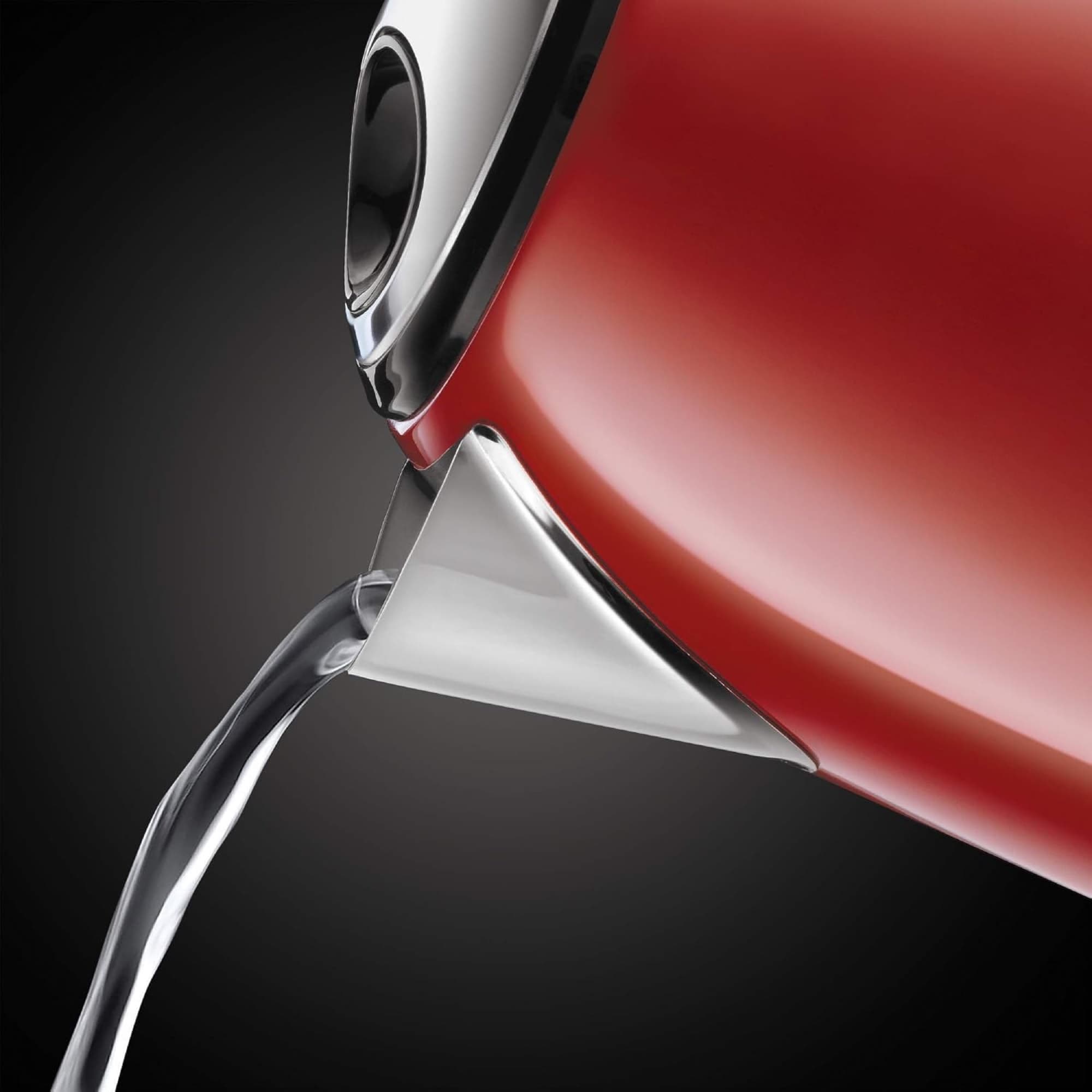 The spout pours evenly