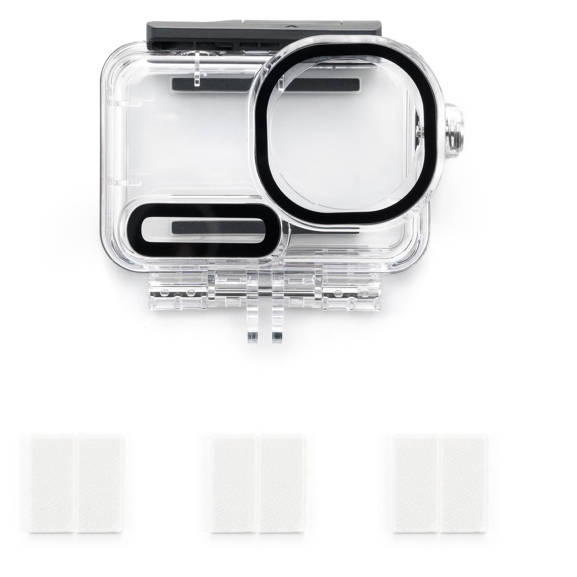 The waterproof case with anti-fog inserts