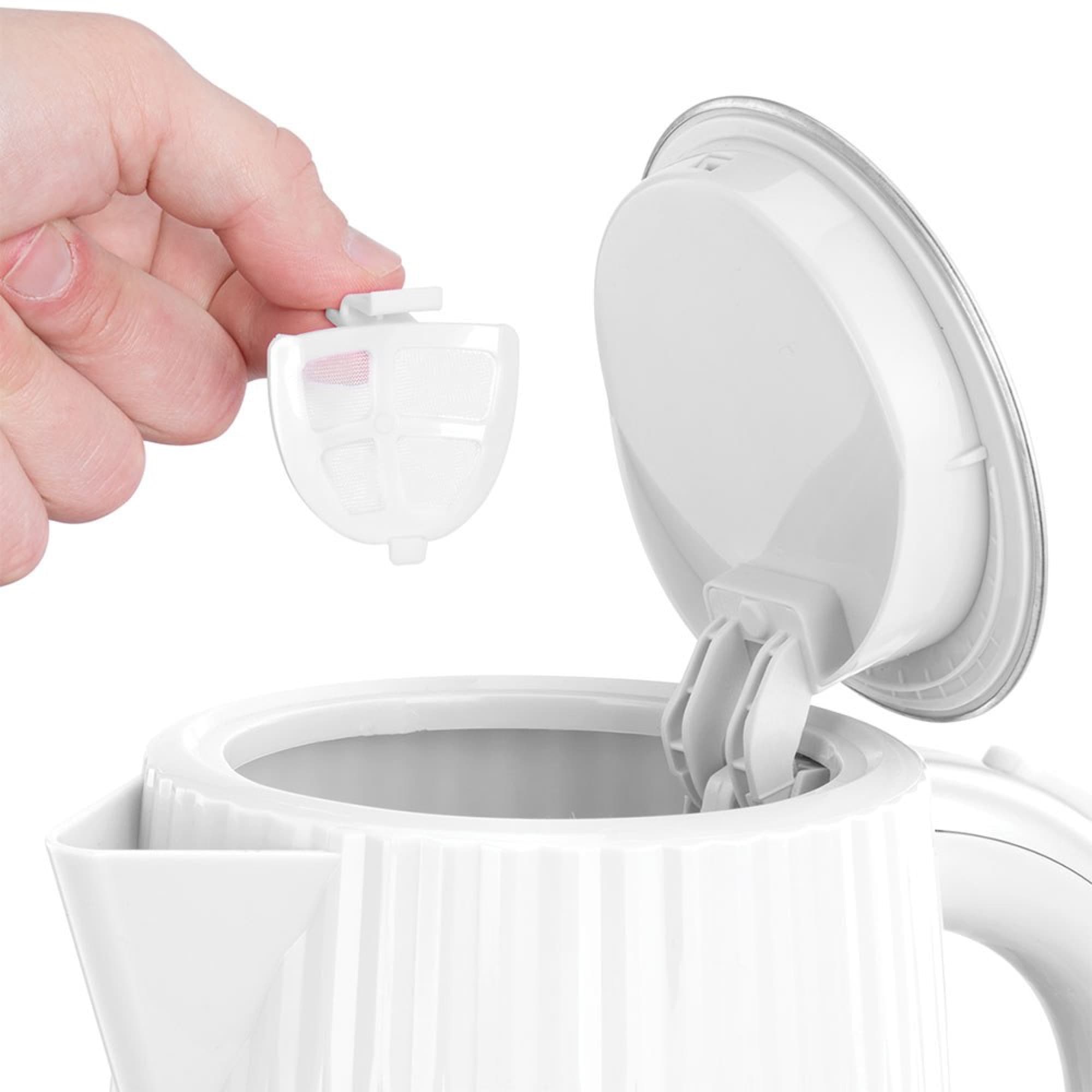 Removable filter in the spout