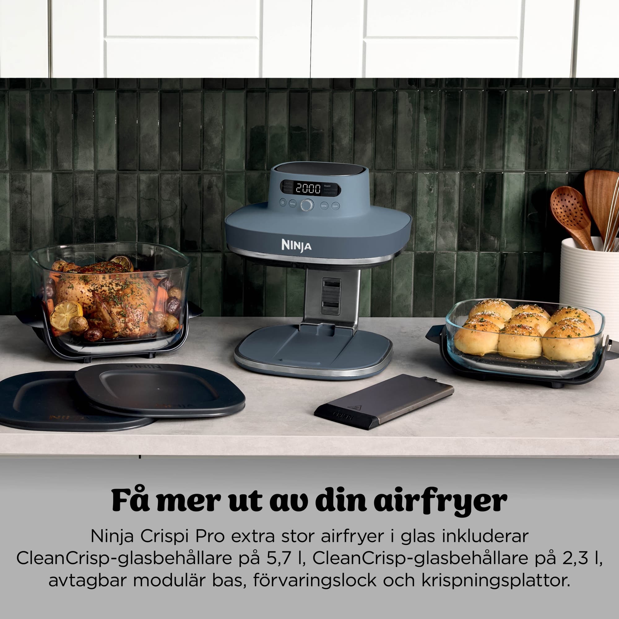 The air fryer with glass containers in two sizes, lids and crisper plates