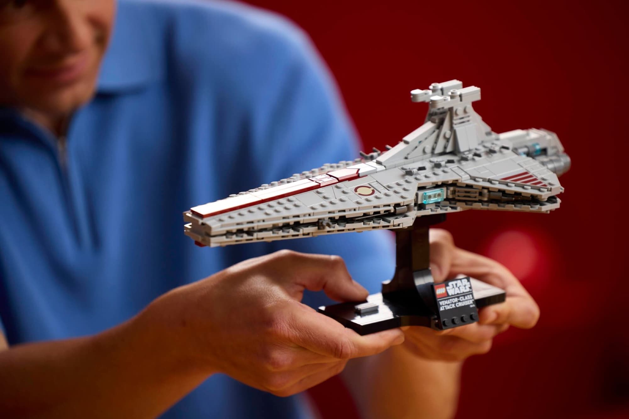 Mid-size Venator cruiser being built and played with
