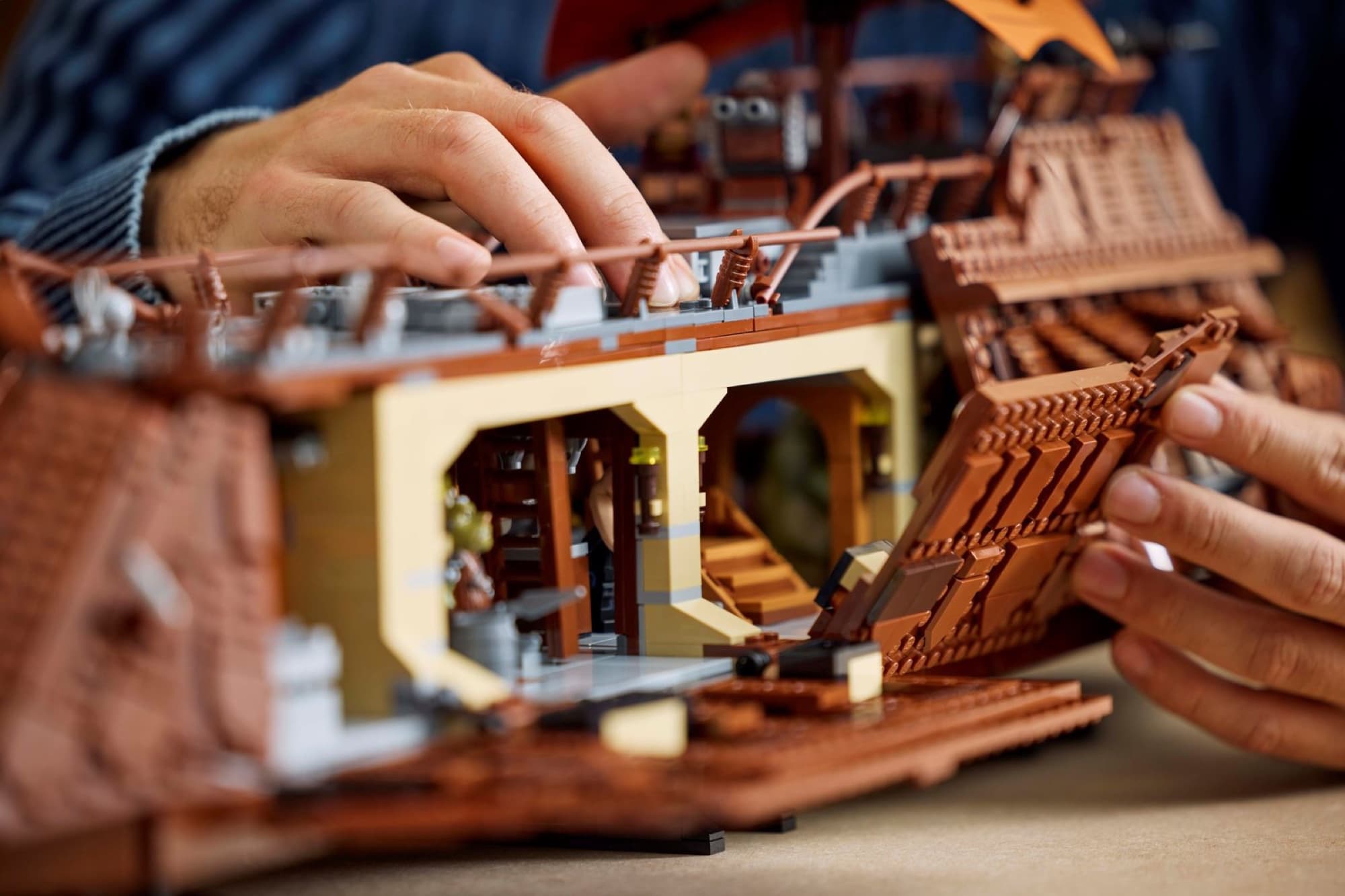 Jabba's sail barge being built and played with