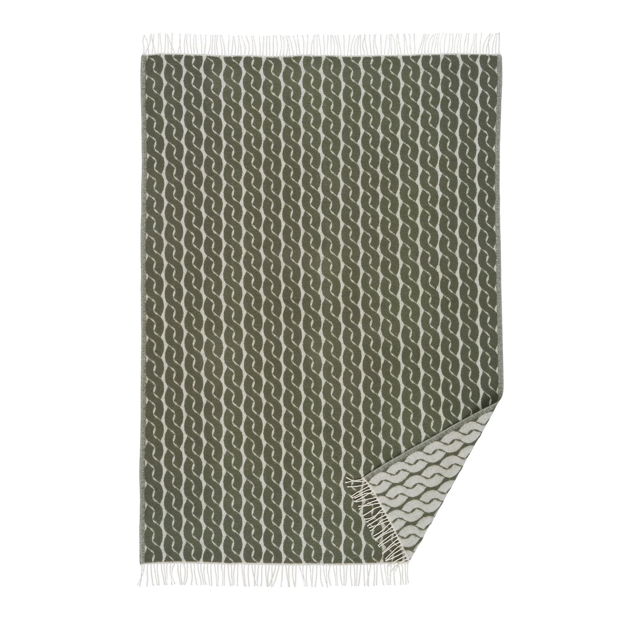 Knit wool blanket 130 × 200 cm in Skogsgrön
