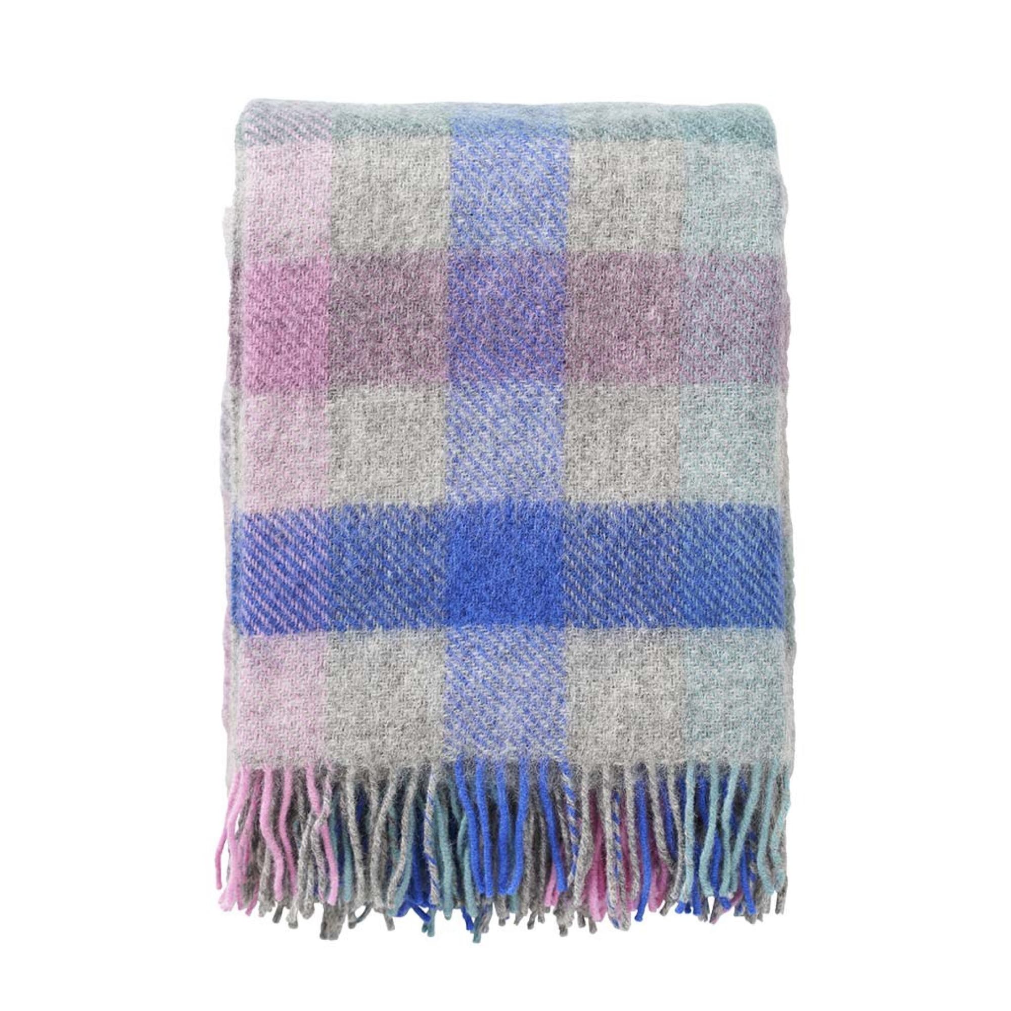 Gotland Multi throw 130 × 200 cm in Multi pastell