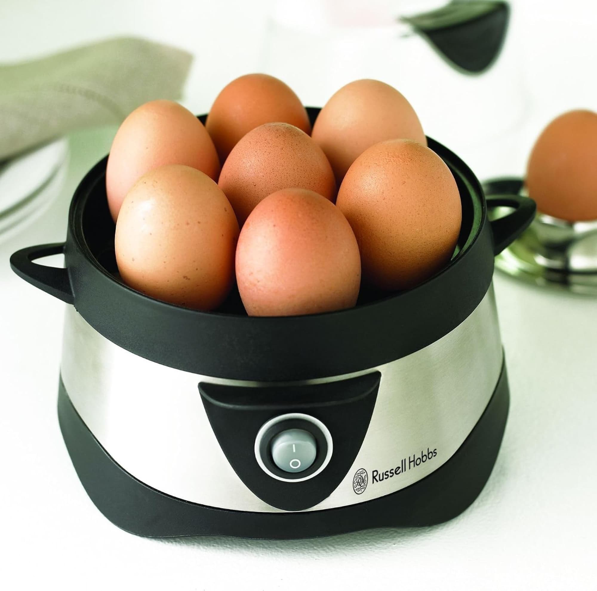 Seven eggs in the egg cooker