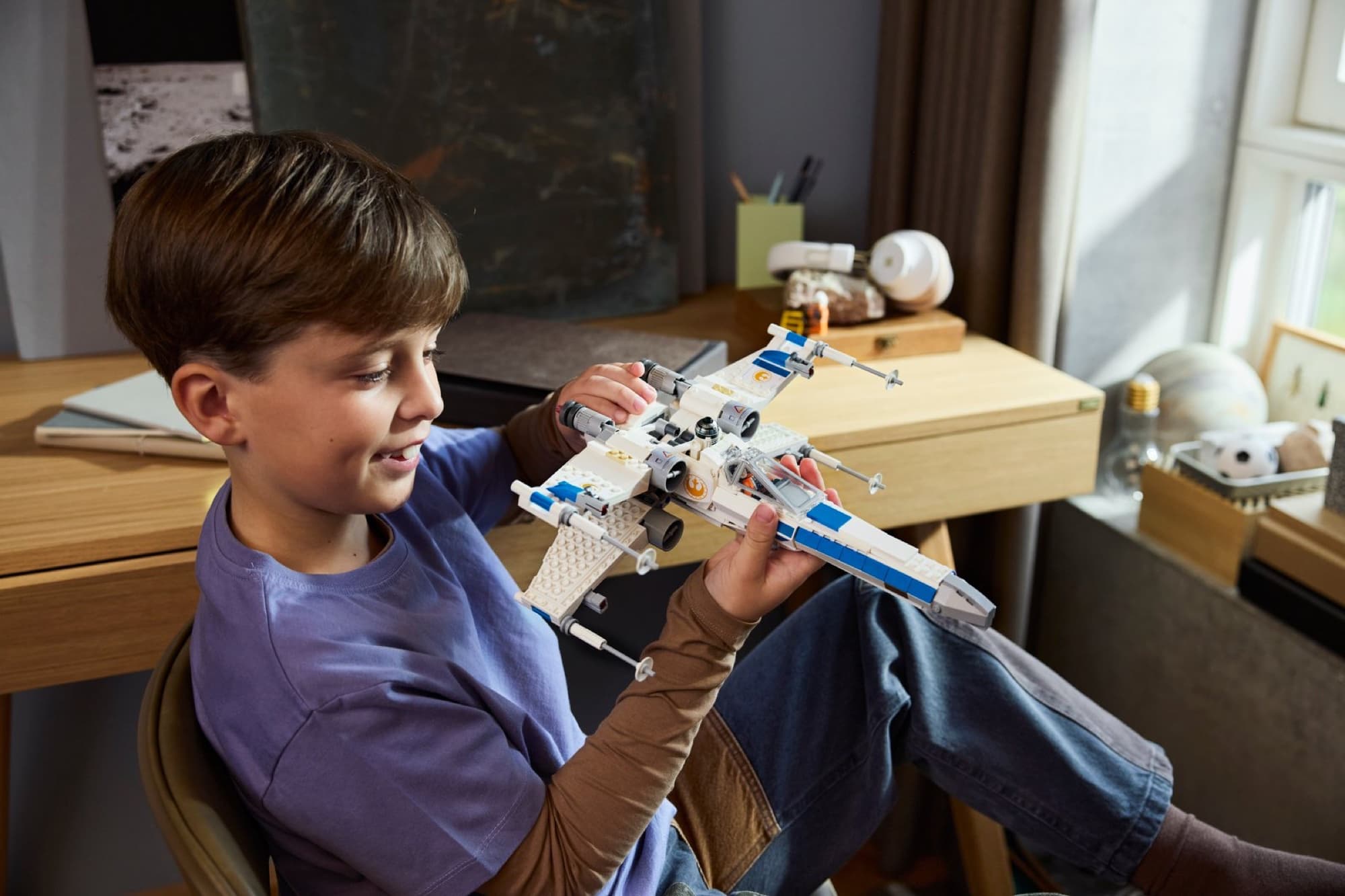 New Republic X-wing being built and played with