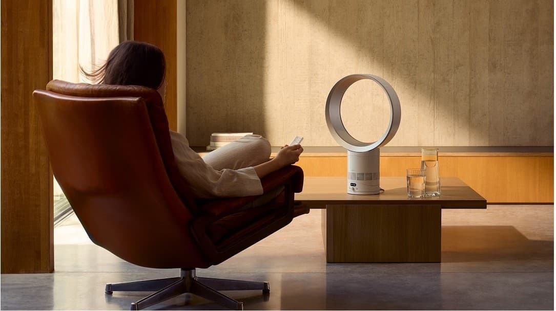 The fan on a coffee table