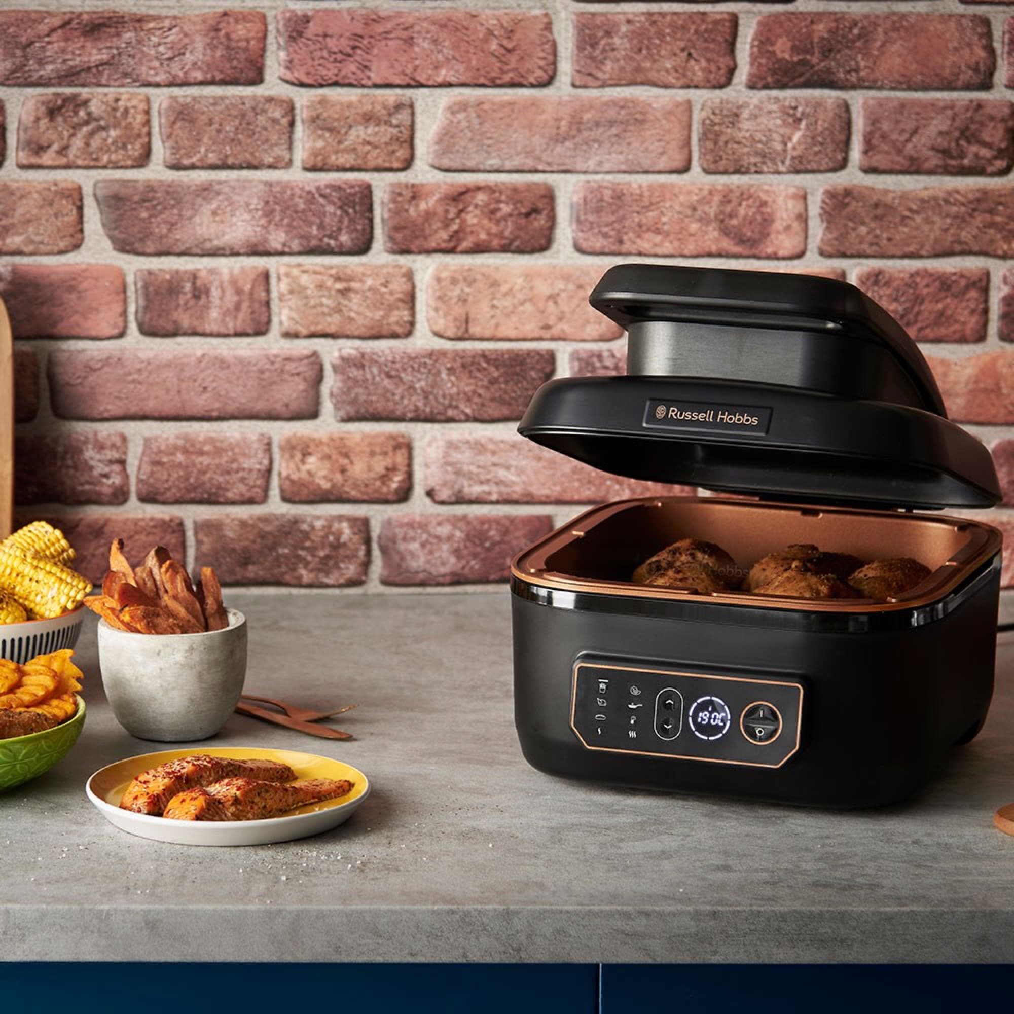 The multicooker on the kitchen worktop
