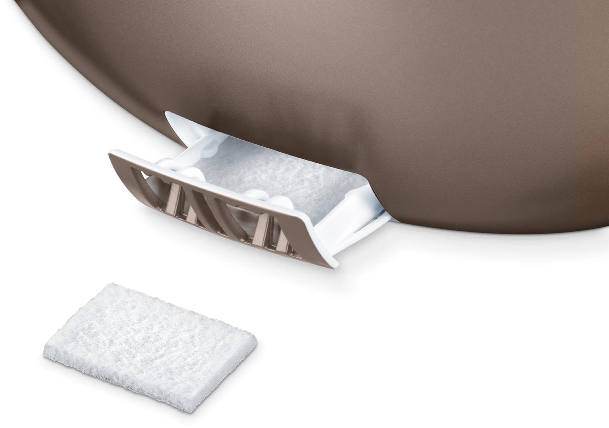 The aroma pad in its compartment