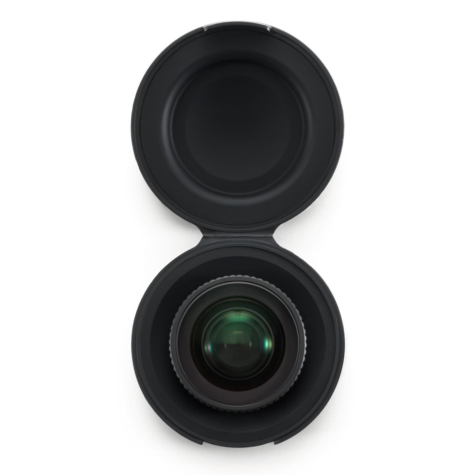 The lens in the open case