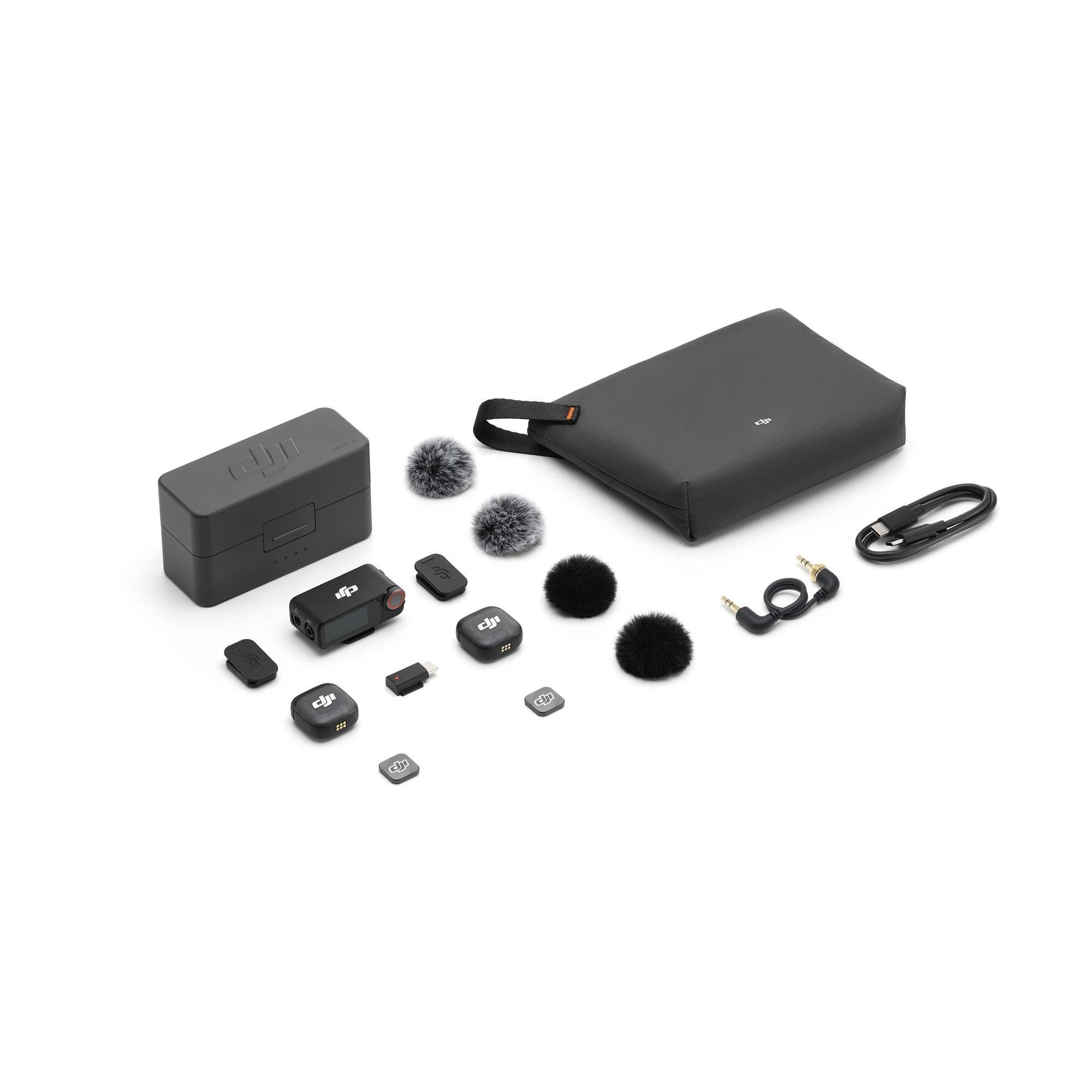 Contents of the kit with two transmitters and case