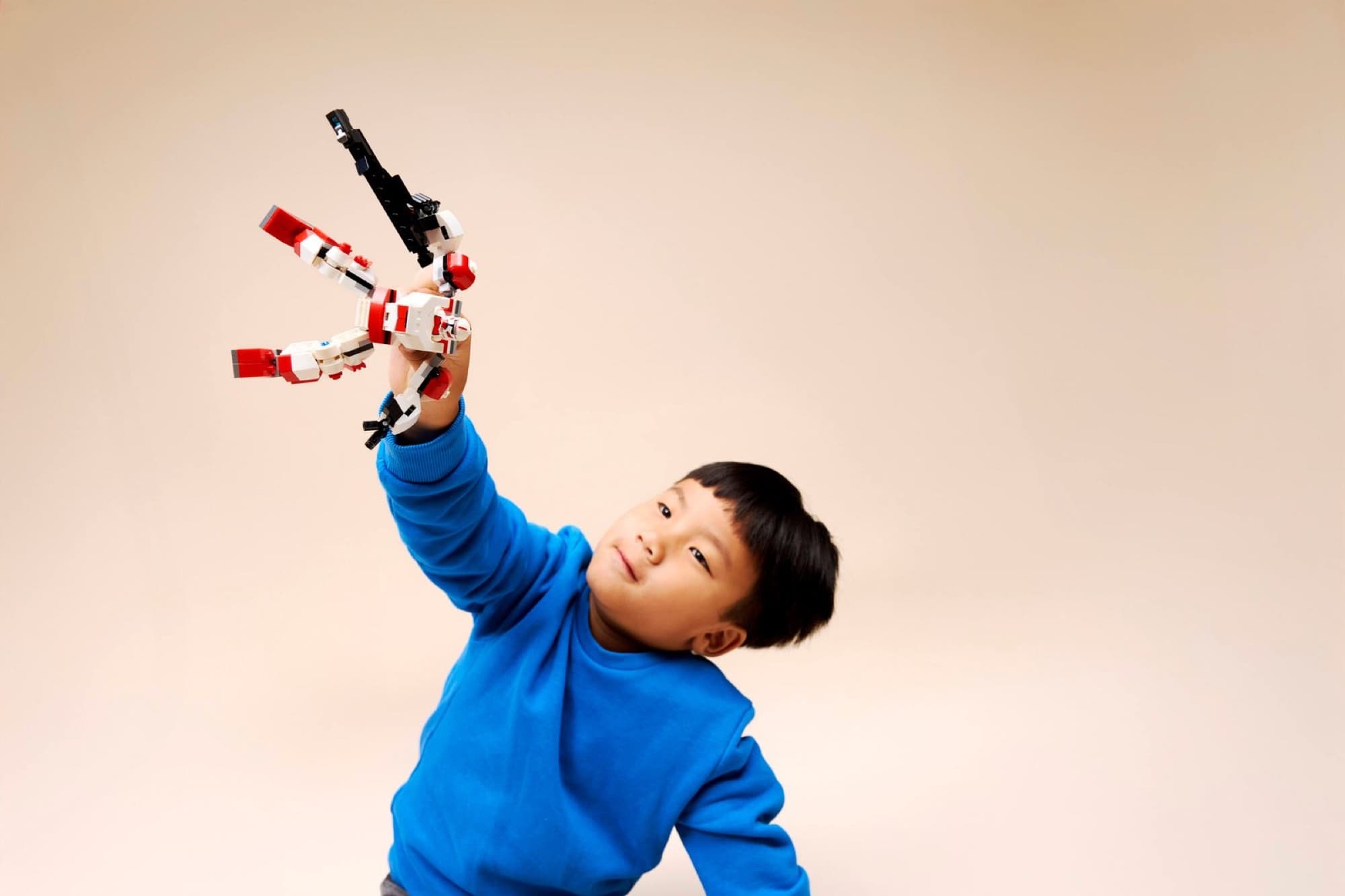 The clone shock trooper mech being built and played with
